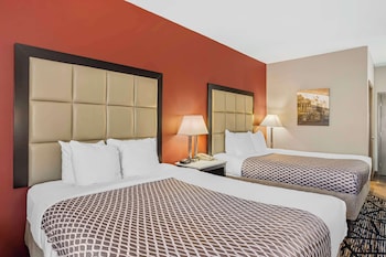 Standard Room, 2 Queen Beds, Non Smoking, Refrigerator & Microwave (Pet Friendly)