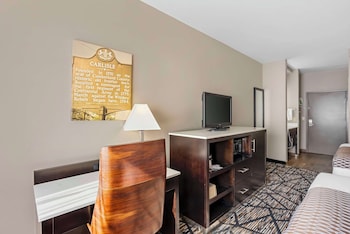 Standard Room, 2 Queen Beds, Non Smoking, Refrigerator & Microwave