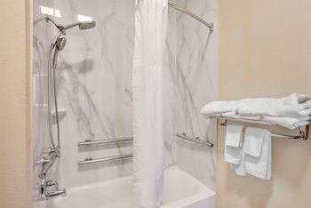 Standard Room, 1 King Bed, Non Smoking, Jetted Tub