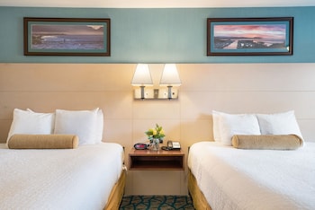 Standard Room, 2 Queen Beds, Balcony