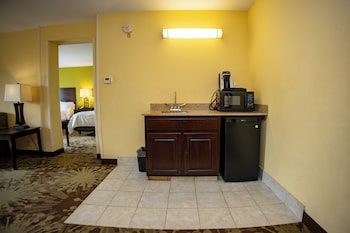 Suite, Multiple Beds, Non Smoking