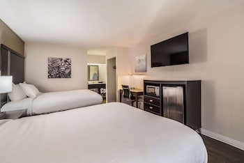 Room, 2 Queen Beds, Accessible, Non Smoking
