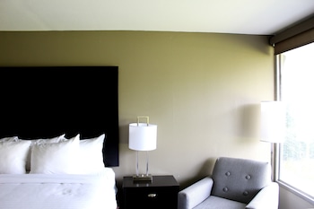 Room, 2 Queen Beds, Accessible, Non Smoking