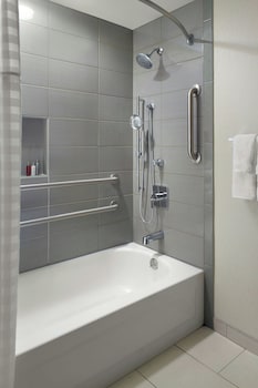 Standard Room, 1 King Bed, Tower