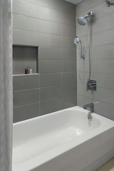 Standard Room, 1 King Bed, Tower