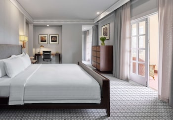 Room, 1 King Bed, Balcony (Heritage)