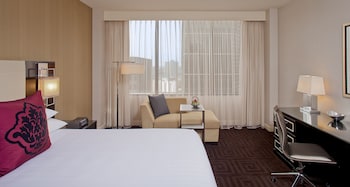 Room, 2 Queen Beds, City View
