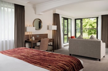 Deluxe Studio Suite