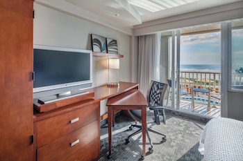 Junior Suite, 1 Bedroom, Balcony, Oceanfront