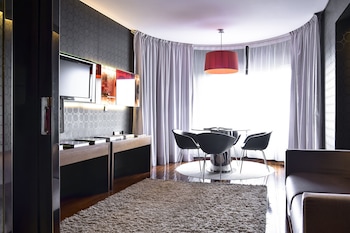 Superior Suite, River View