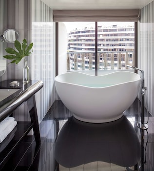 Suite (Americana)