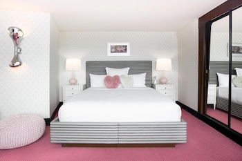 Suite (Rose)