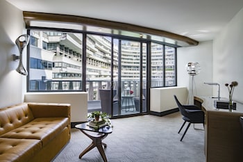 Suite, 1 Bedroom, Balcony