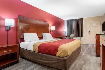 Standard Room, 1 King Bed, Smoking