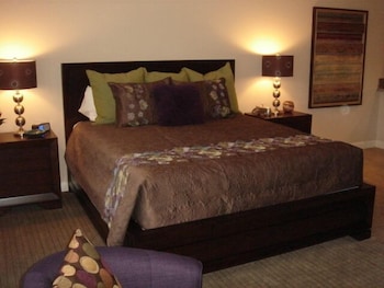 Condo, 2 Bedrooms, 1King, 1 Queen, Kitchen