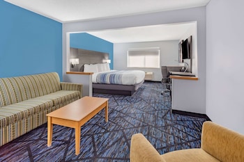 Suite, 1 King Bed, Non Smoking