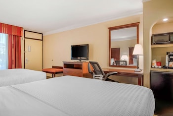 Room, 2 Queen Beds, Non Smoking
