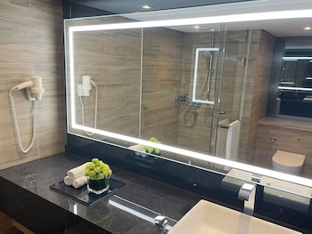 Premier Triple Room
