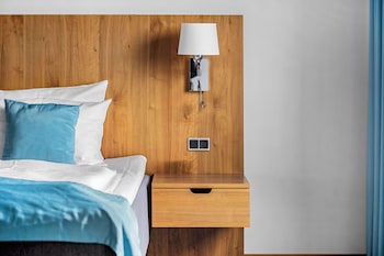 Junior Suite, 1 King Bed, Non Smoking (Separate Living Room)