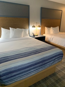 Studio Suite, 2 Queen Beds, Non Smoking, Jetted Tub