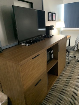 Studio Suite, 2 Queen Beds, Non Smoking, Jetted Tub