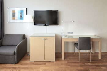 Family Executive Room with Mountain View