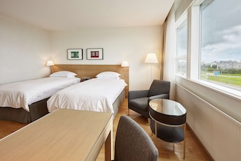 Twin Room with Mountain View