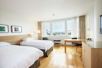 Twin Room with Mountain View