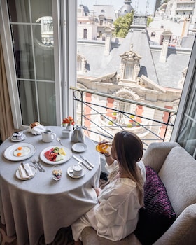 Room, 1 King Bed (Mansion View)