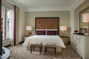 Studio Suite (Mansion View)