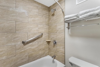 Standard Room, 2 Queen Beds, Non Smoking, Refrigerator & Microwave (1st Floor)