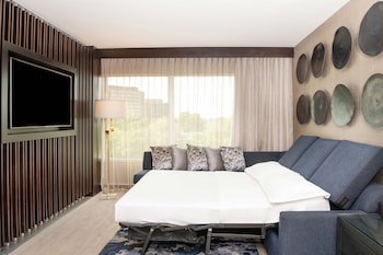 Junior Suite, 1 King Bed with Sofa bed
