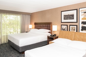 Junior Suite, 1 King Bed with Sofa bed
