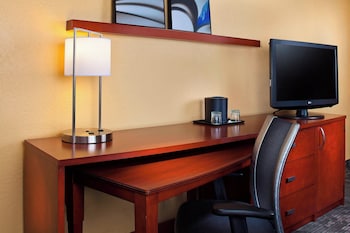Room, 2 Double Beds (Hearing Accessible)