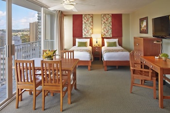 Suite, 1 Bedroom, Partial Ocean View (2 Twin Beds)