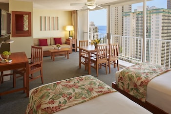 Studio Suite, Partial Ocean View (2 Twin Beds)