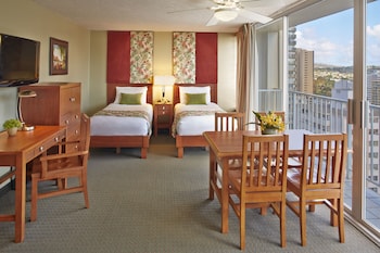 Suite, 1 Bedroom, Partial Ocean View (2 Twin Beds)