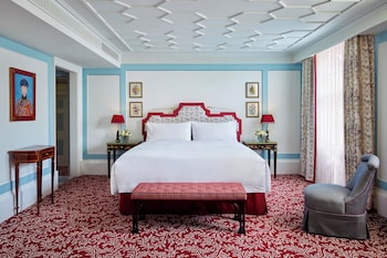 Suite (Grosvenor)