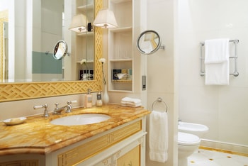 Premier Room