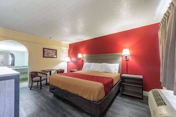 Standard Room, 1 Queen Bed, Non Smoking