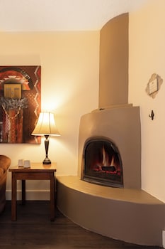 Deluxe Room, 2 Double Beds, Fireplace (Deluxe Double with Balcony and Firepl)