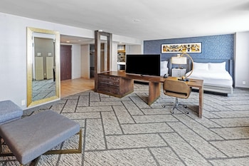Deluxe Single Room, 2 Double Beds