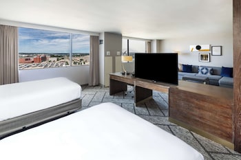 Deluxe Single Room, 2 Double Beds