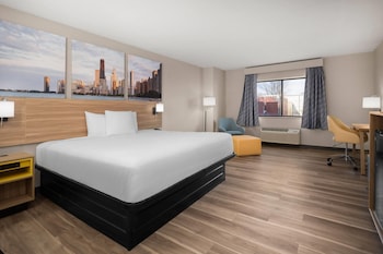 Deluxe Room, 1 King Bed, Non Smoking
