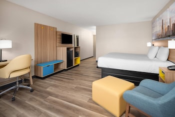 Deluxe Room, 1 King Bed, Non Smoking