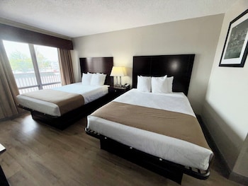 Room, 2 Queen Beds, Non Smoking