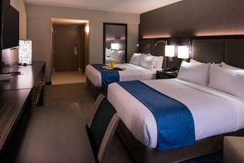 Room, 2 Queen Beds, Mobility Accessible, Non Smoking