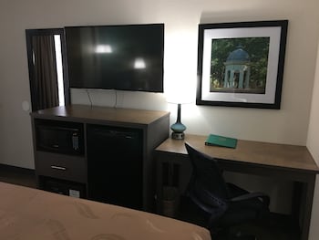 Room, 2 Queen Beds, Non Smoking