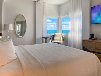Signature Ocean View King