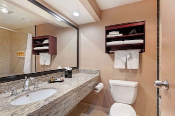 Standard 2 Queen Bed Exterior